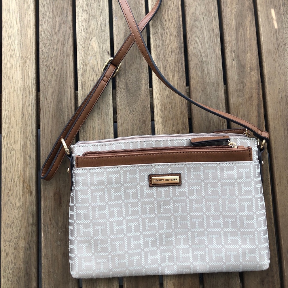 Tommy Hilfiger Crossbody bag